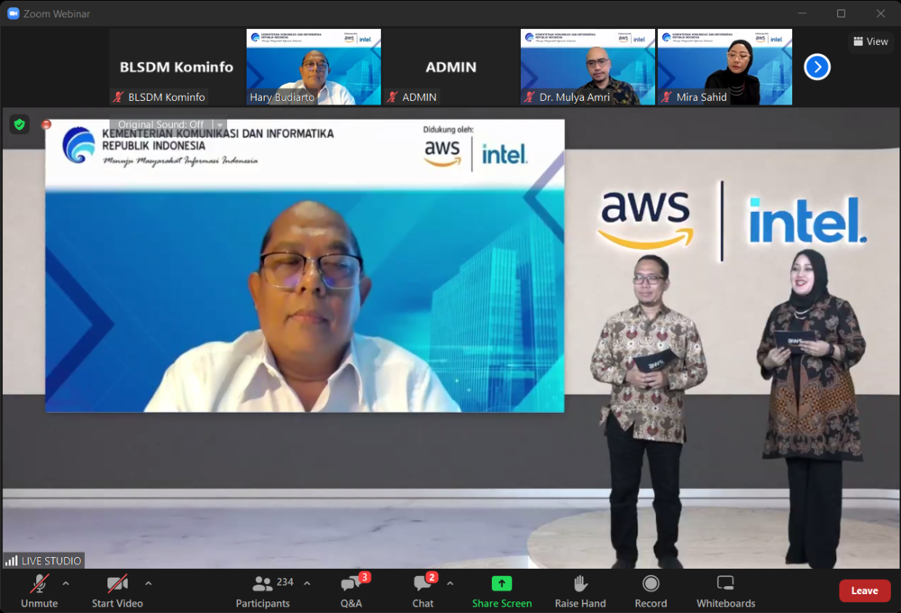 Gambar: Webinar AWS Pemerataan Literasi Digital dalam mendukung Transformasi Digital Indonesia