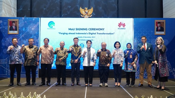 Gambar: Foto Bersama Kemkominfo dengan PT Huawei Tech Investment