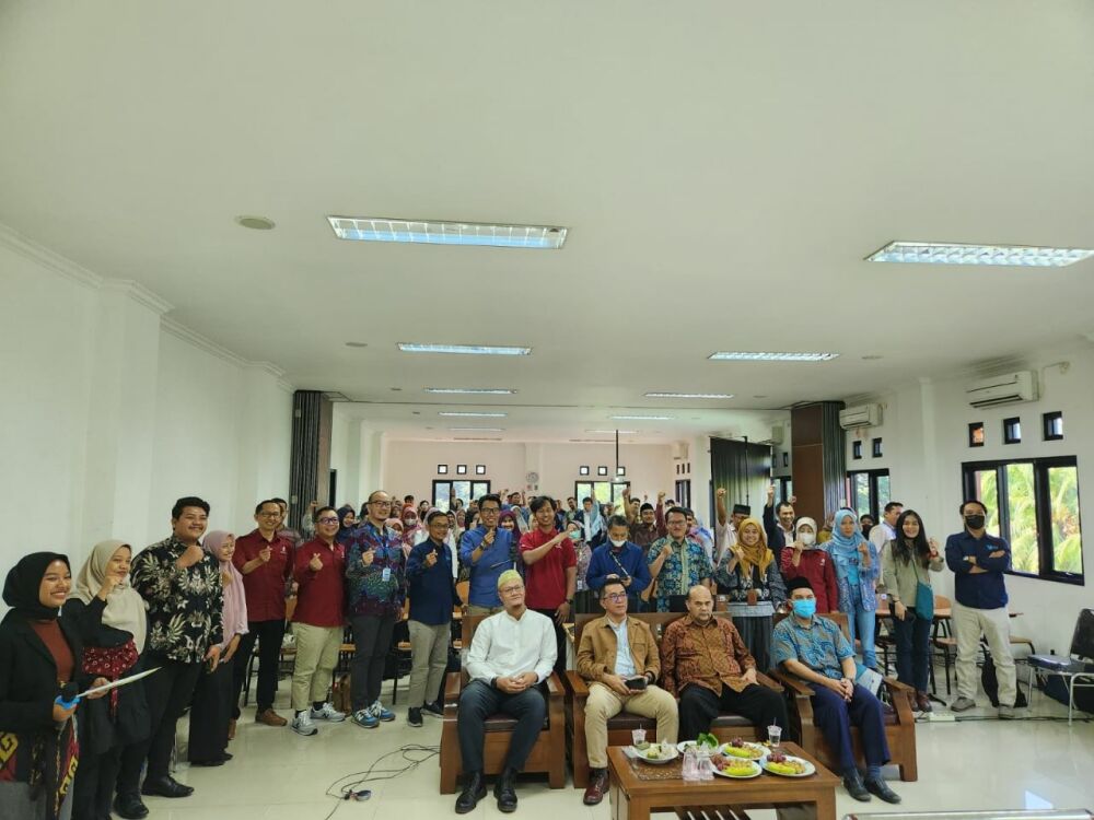 Gambar: Foto Bersama Kegiatan Pembukaan DEA Universitas Islam 45 Bekasi