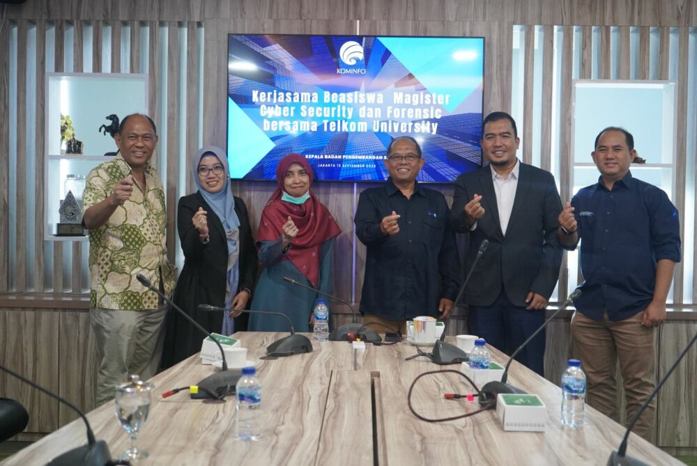 Gambar: Foto Kepala Badan Pengembangan SDM Kominfo pada Audiensi Kerjasama Beasiswa Magister Cybersecurity dan Forensic bersama Telkom University