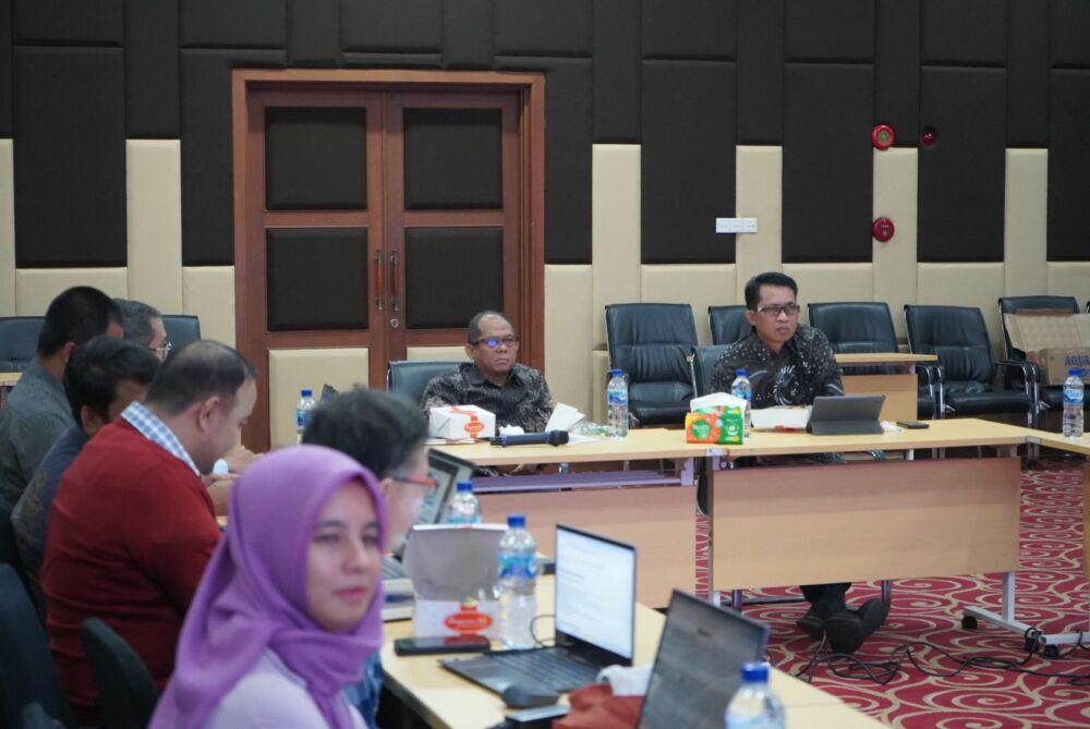 Gambar: Foto Kepala Badan Pada Kegiatan Kick Off Meeting Program Kerja Tahun anggaran 2024 untuk Pusat Pendidikan dan Pelatihan BPSDM Kominfo 