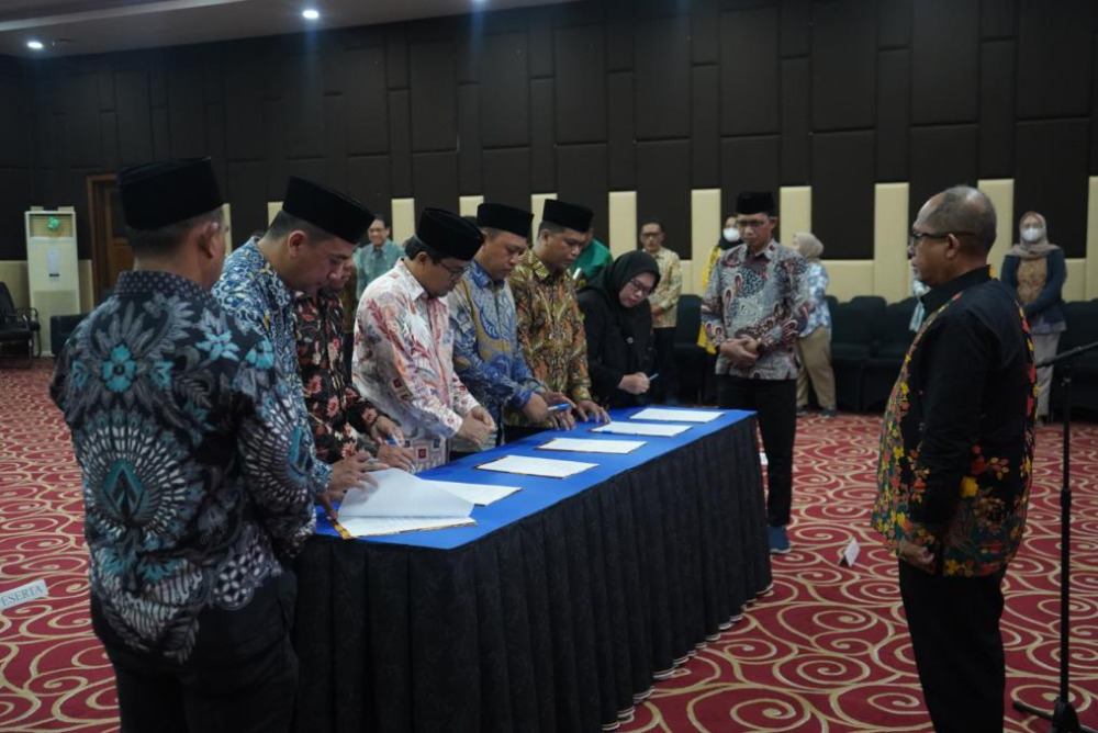 Gambar: Foto Kepala Badan Pada Pelantikan Enam Pejabat Administrator Di Lingkungan Badan Pengembangan SDM Kominfo Kementerian Kominfo RI