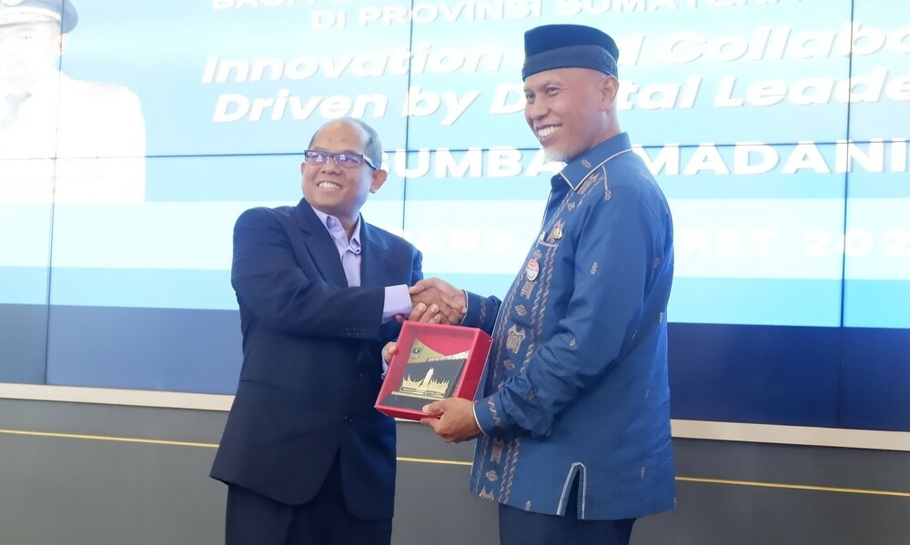 Gambar: Pembukaan Pelatihan DLA Smart Digital Leader Sumbar