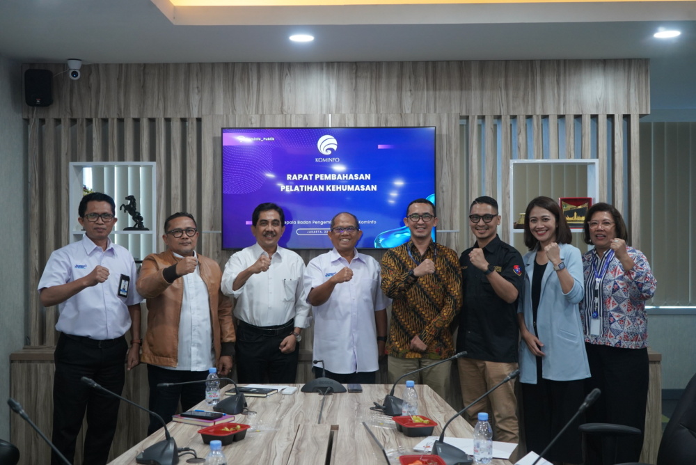 Gambar: Foto Rapat Koordinasi Pelatihan Kehumasan Kementerian Kominfo dengan LSP LSPR