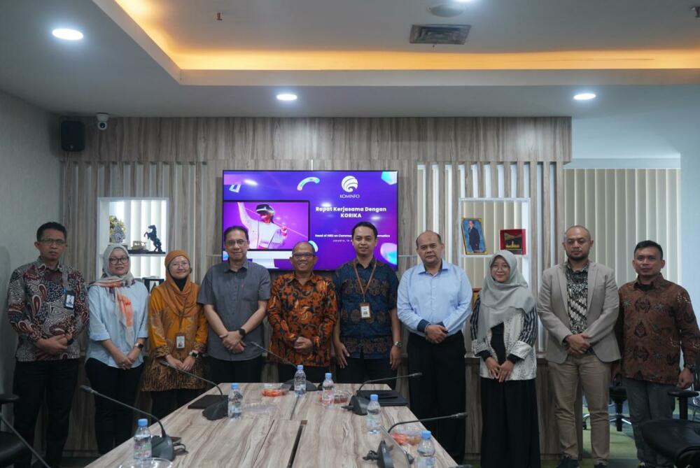 Gambar: Foto Audiensi Membahas Kerjasama Pengembangan Talenta Digital di Bidang Kecerdasan Artifisial antara   BPSDM Kominfo dan KORIKA 