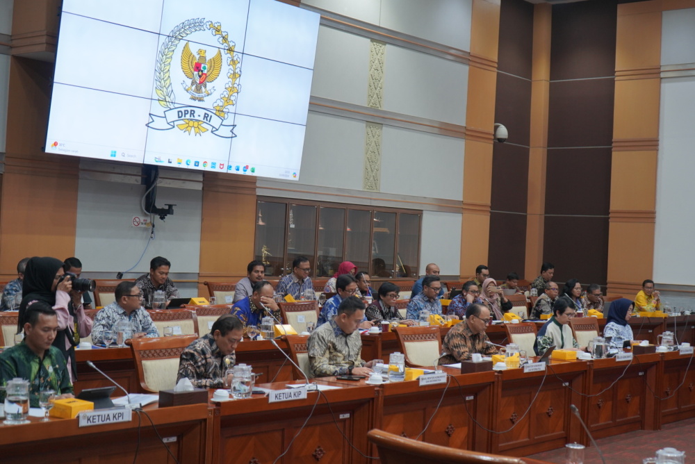 Gambar: Foto Kegiatan Rapat Pembahasan Penyesuaian Rencana Kerja dan Anggaran Tahun 2025: Fokus pada Akselerasi Pertumbuhan Ekonomi yang Inklusif dan Berkelanjutan