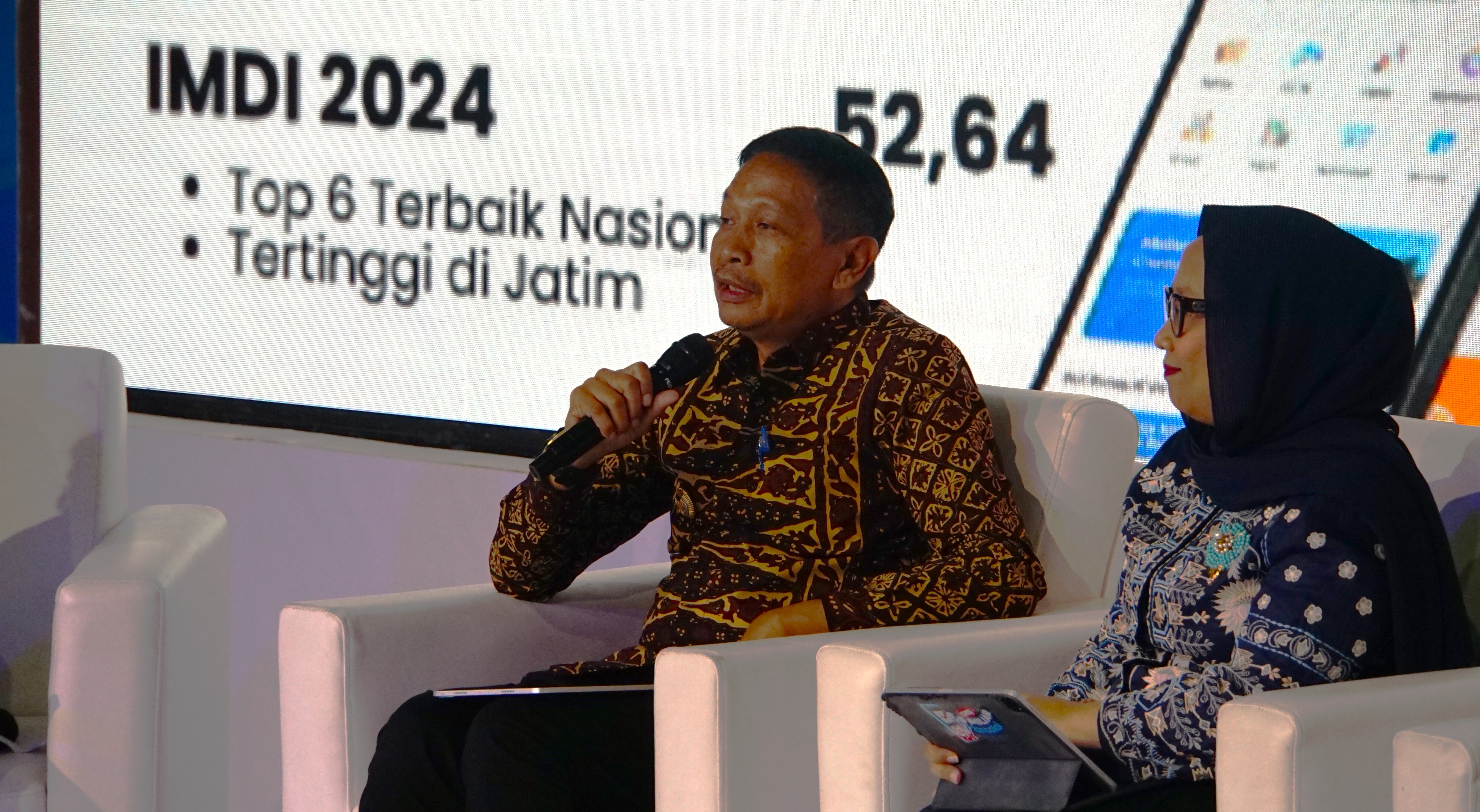 Diskusi panel Talenta Digital dan Industri Lokal: Mewujudkan Ekonomi Digital Berdaya Saing Global. Foto: Humas BPSDM Komdigi.