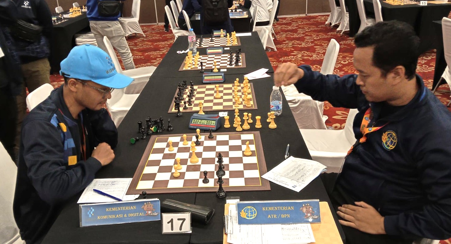 Tim catur Komdigi vs BPN