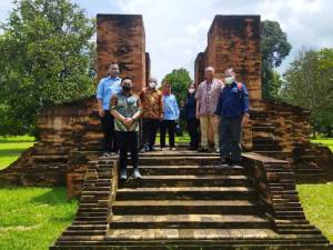 Kunjungan ke Candi Muaro Jambi