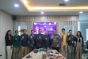 Foto Kabadan dengan Tim dari CSIS dan Tokopedia