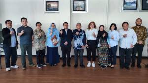 Foto Kepala Badan Pada Rapat Koordinasi Pemetaan Kebutuhan Pelatihan Program Pelatihan Digital Leadership Academy Mitra United Nations Asian and Pacific Training Centre for Information and Communication Technology for Development (UN-APCICT) – Pemerintah Provinsi Daerah Istimewa Yogyakarta Tahun 2023