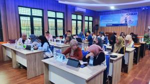 Pelaku UMKM Banjarmasin Naik Level dengan Pelatihan ‘Analitik dan Optimalisasi Bisnis’ 