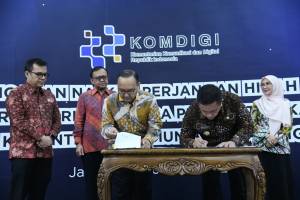Penandatangan Penyerahan Hibah Tanah