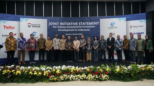 Penandatanganan Inisiatif Subsea Connectivity, BPSDM Komdigi Tegaskan Komitmen Cetak Talenta Digi...