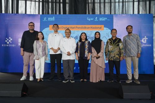 Literasi Digital Hari Pendidikan Nasional untuk Lindungi Anak Lewat PP TUNAS