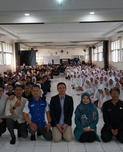 Headline: BPSDM Komdigi Asah Keterampilan Menulis Konten bagi Pelajar dan Pengajar SMKN 1 Cileungsi