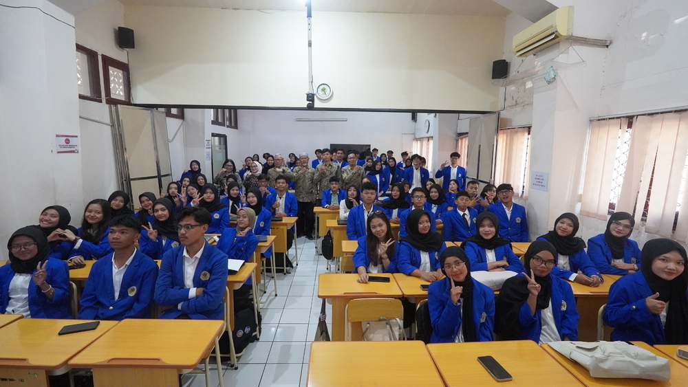 Gambar: BLSDM Komdigi Bandung dan Universitas Winaya Mukti Gelar Pelatihan Keterampilan Digital Dasar Bertema Pemasaran Digital Berbasis AI