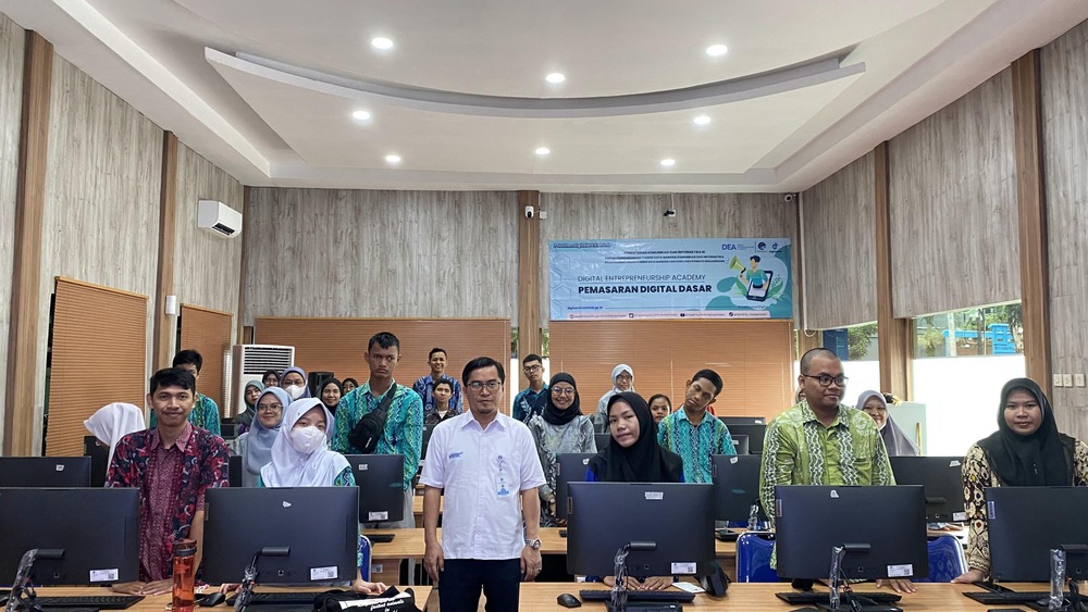 Gambar:  BPSDMP Kominfo Banjarmasin Latih SLB Negeri 3 Banjarmasin ‘Pemasaran Digital Dasar’