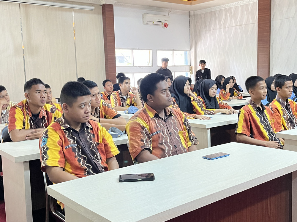 Gambar: Kecerdasan Buatan untuk Anak Sekolah Berakhir di SMK Negeri 5 Banjarmasin