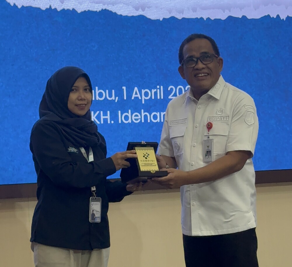 Gambar: IMG 1426 edit plakat hsu 