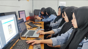 Thematic Academy (TA): Siswa TKJ SMKN 3 Banjarmasin Jadi Peserta Perdana Pelatihan ‘Basic Cyber S...