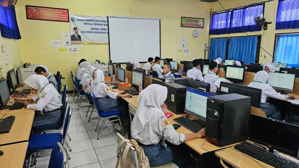 Gambar: Pelatihan Thematic Academy (TA) di SMKN 7 Kab. Tangerang