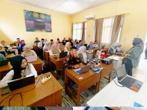 Gambar: Suasana Pelatihan Desain Grafis untuk Sektor Tertentu