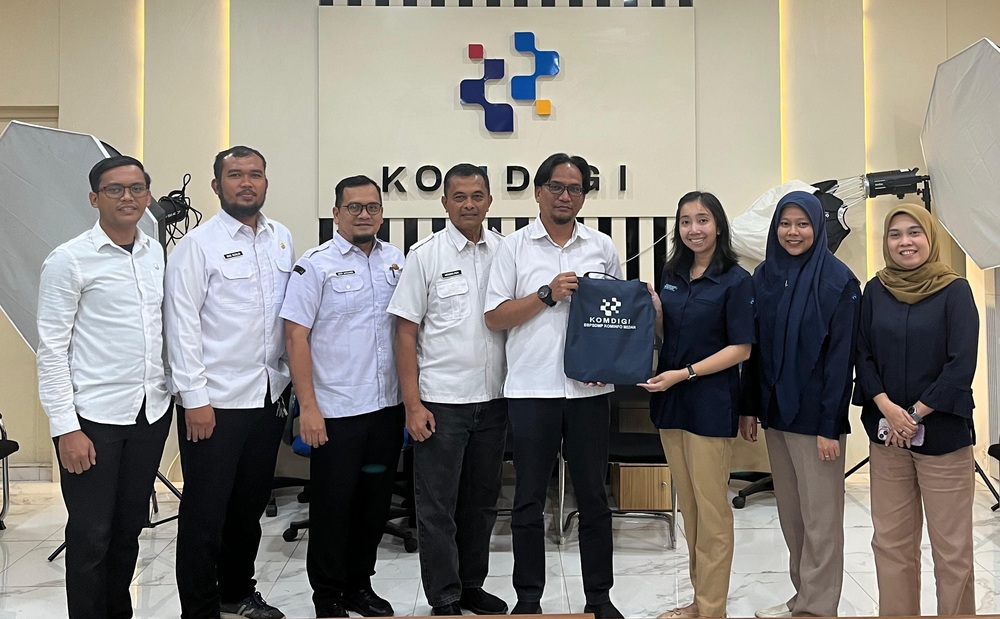 Gambar: Eki Yoan Maydora menerima Kunjungan Tim Rekruitmen Tenaga Ahli Diskominfo Provinsi Sumatera Utara