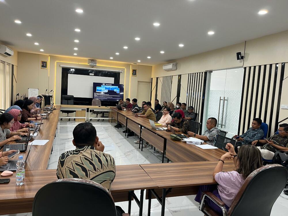 Gambar: Rapat Evaluasi Kinerja April 2026