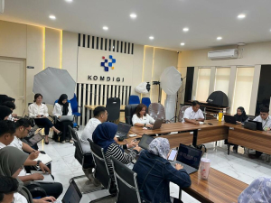 Gambar: Kepala BBLSDM Komdigi Medan, Kak Itha pimpin Rapat persiapan Implementasi ZI 2026 yang dihadiri seluruh pegawai BBLSDM Komdigi Medan, 9 Februari 2026.