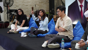 Menteri Komunikasi dan Digital Meutya Hafid dalam kegiatan edukasi publik "Indonesia.go.id Menyapa Medan: Gass Pol Tolak Judol" di Kembar Kafe, Jalan Sakti Lubis, Medan Amplas, Rabu (13/5/2026)
