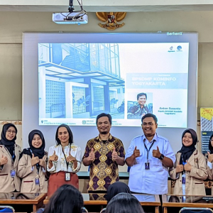 Seminar Materi yang Disampaikan oleh Kepala BPSDMP Kominfo Yogyakarta, Bapak Dr. Anton Susanto, S.E., M.TI